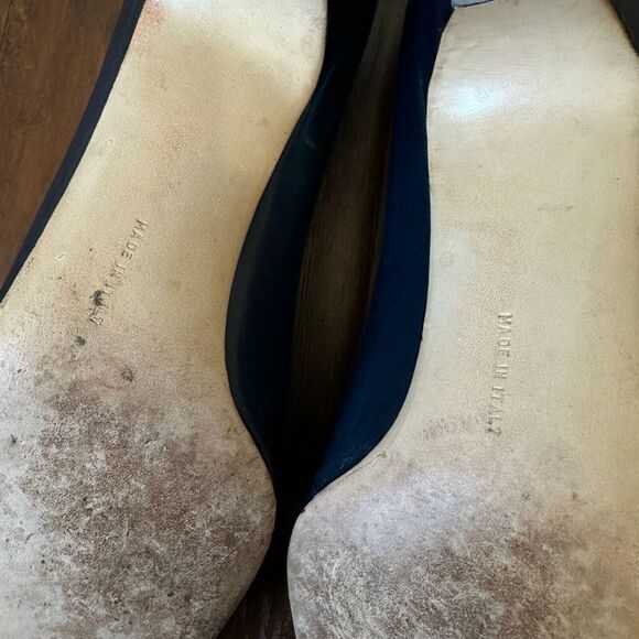 SALVATORE FERRAGAMO Slip-On Kitten Heel Dress Shoes in Navy Leather ITALY - Picture 10 of 12